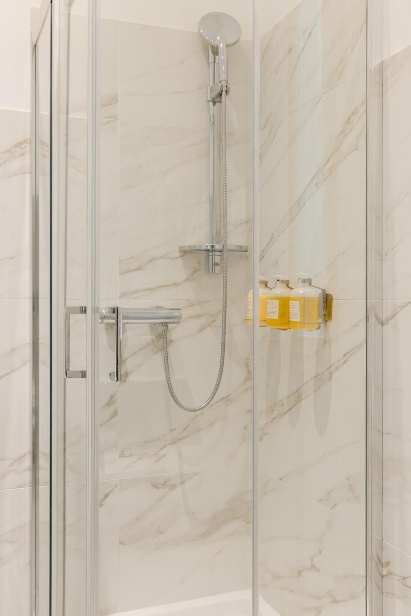 Lejlighedshotel Sonder — Fontana Di Trevi 3*